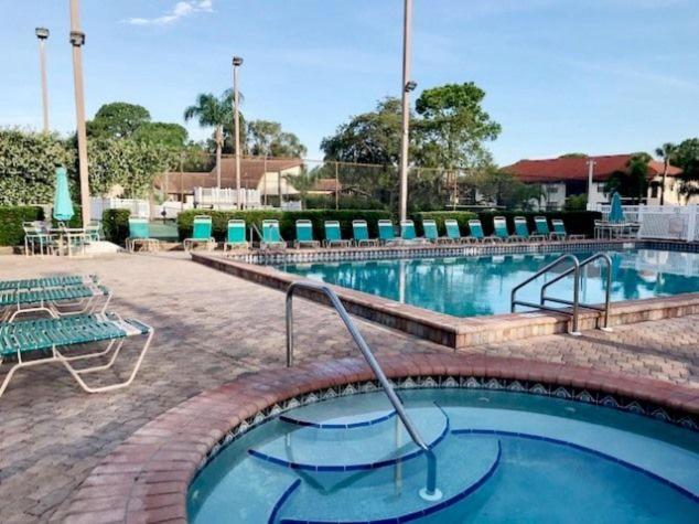 4330 Shorewalk Lakeview Condo Close To Img And Beach Bradenton Eksteriør bilde